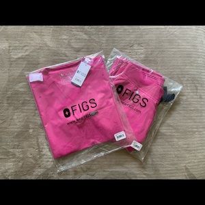 Figs scrub set- Electric Orchid